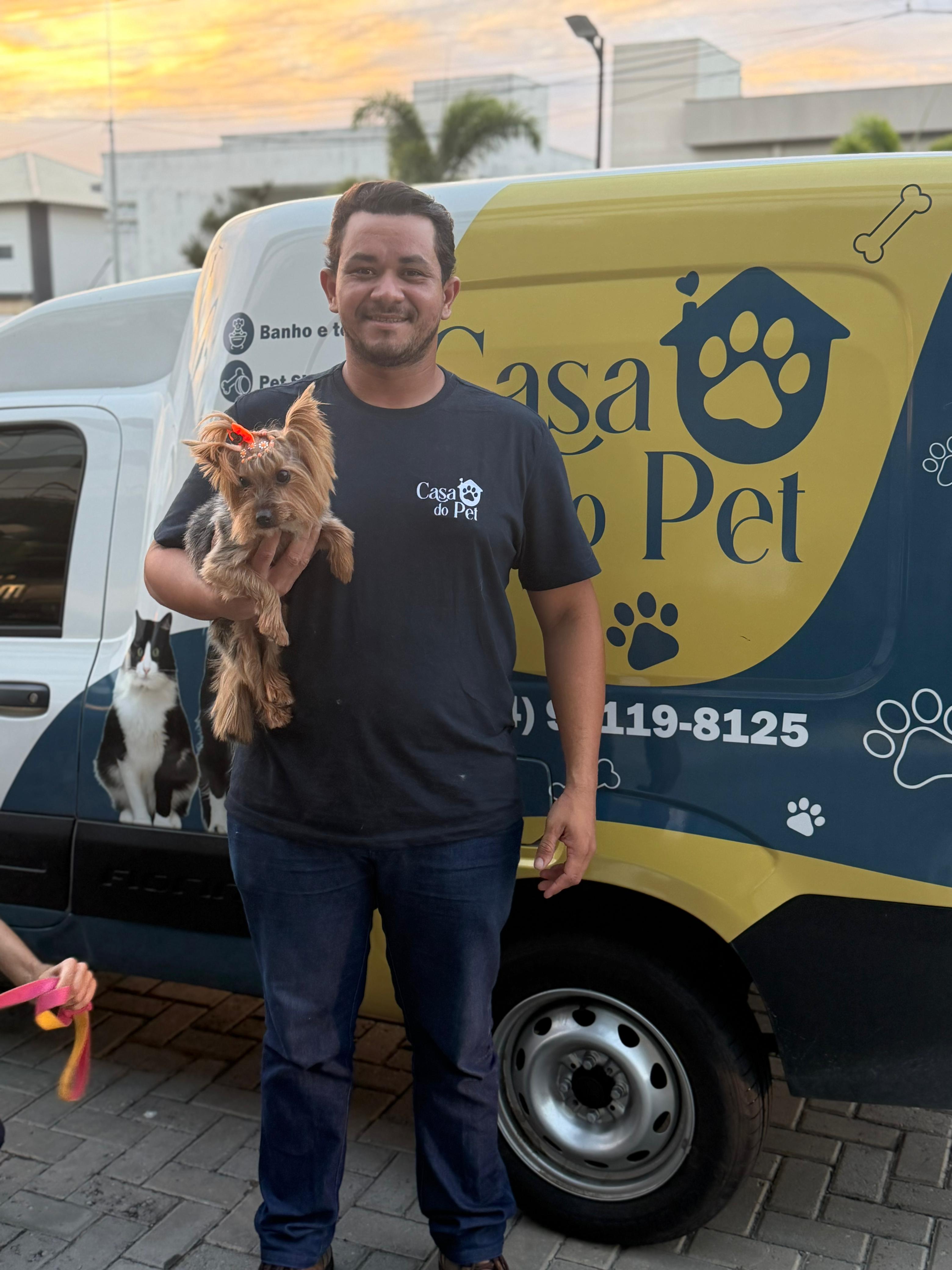 Wagner, motorista do Táxi Pet da Casa do Pet